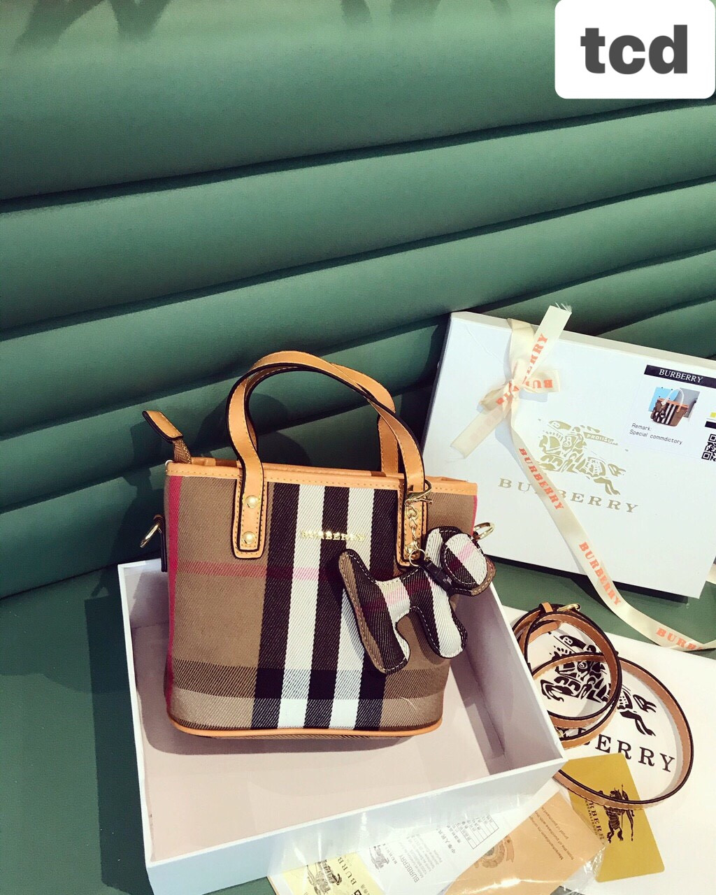 burberry hot hit vập bếnGiá 430k