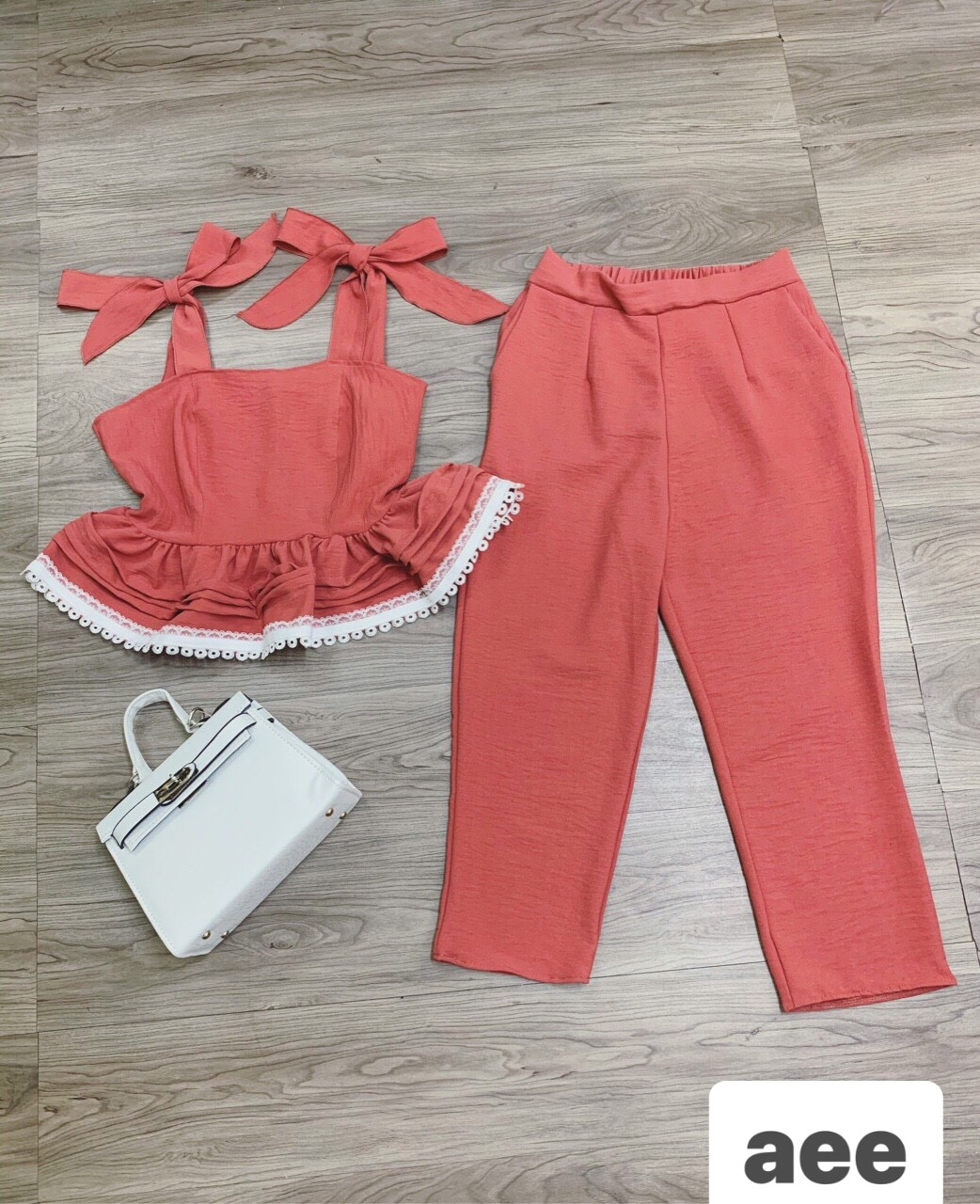 Màu nào cũng xinh, chọn màu nào cũng đẹp với 1 set mặc baby Giá 210k