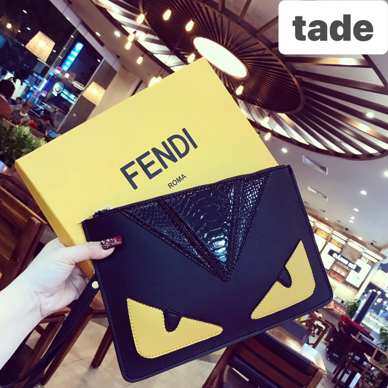 ví cầm tay fendy Giá 145k