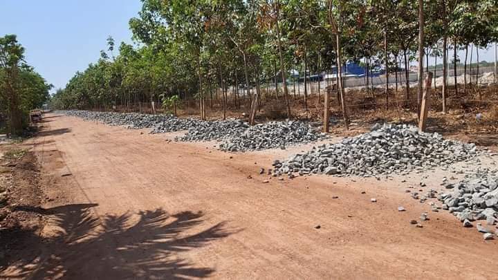 Ban đất Minh Hưng gía 295tr dt  12 x 52 x 100tc