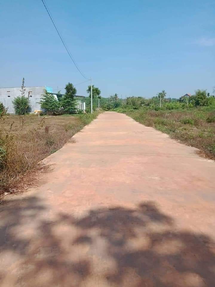 Bán đất BinH Long giá 410tr dt 31×5