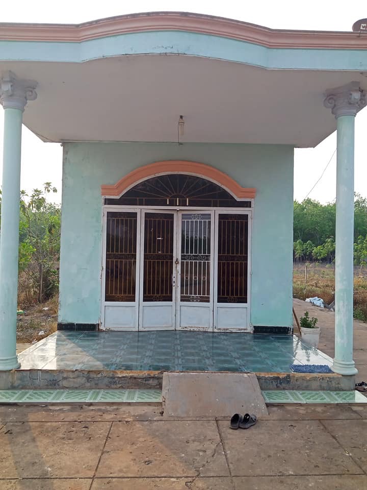 Cần bán 15*50*50tc  có sẵn nhà