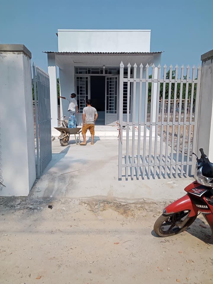 Bán 2 căn nhà ngay trung tâm thị trấn Chơn Thành cách chợ Chơn Thành vài trăm mét