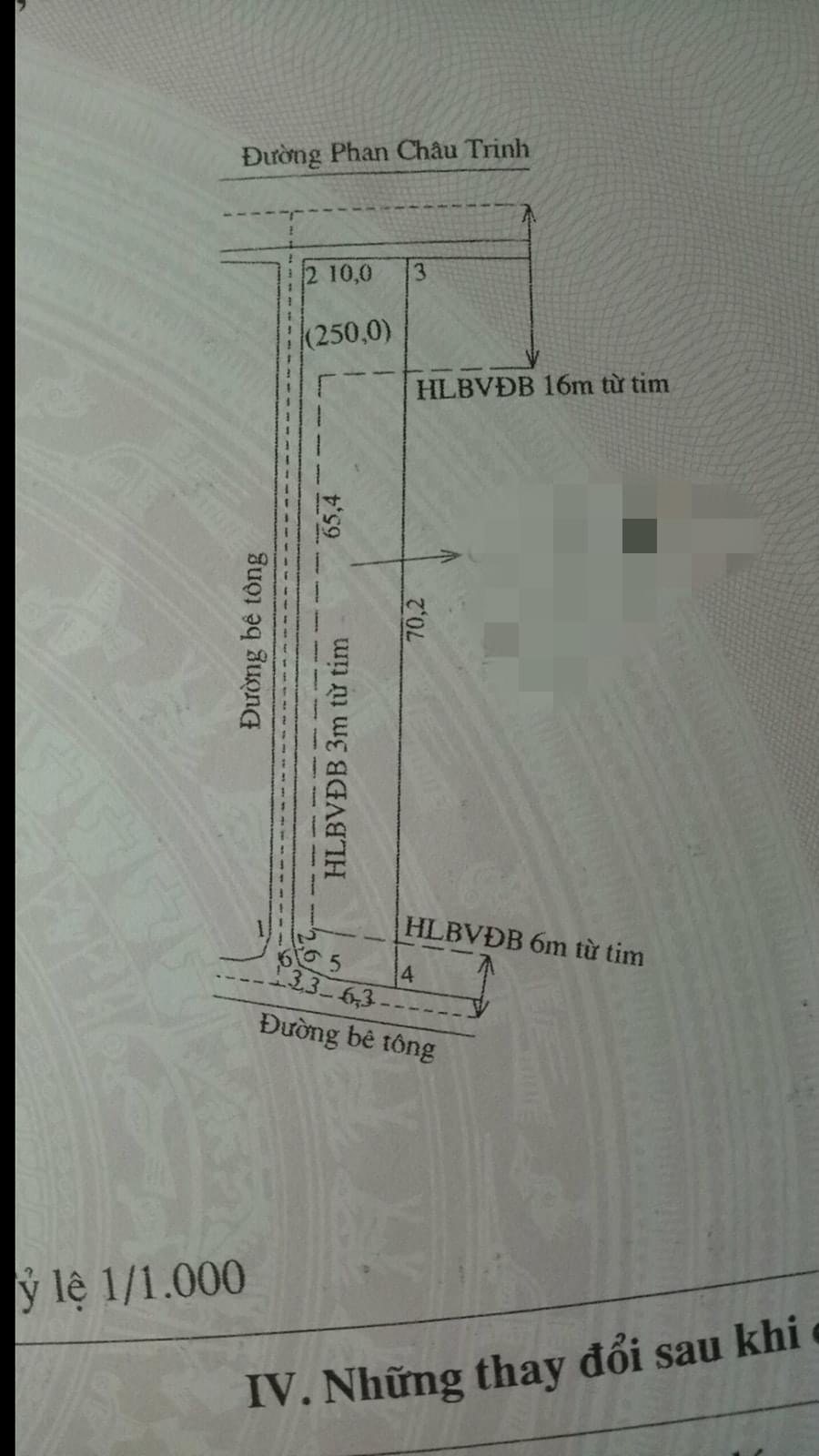 cần bán đất mặt tiền đường Phan Chu Trinh Lộc Thái Lộc Ninh Bình Phước 10m*70 m.Thửa đất rất đẹp : 👉 Đất 3 mặt tiền: 2 mặt tiền bê tông, 1 mặt tiền nhựa đang mở rộng lên 16 m. 👉 Đất có thổ cư 👉 Đất ngay ngã ba.