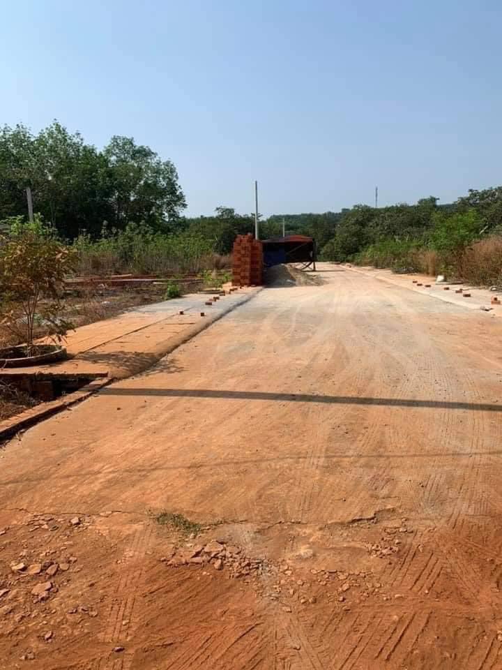 Cách Lê Văn Chín 100m mặt đường bê tông xe ô tô chạy vi vu dt 5x23x50tc