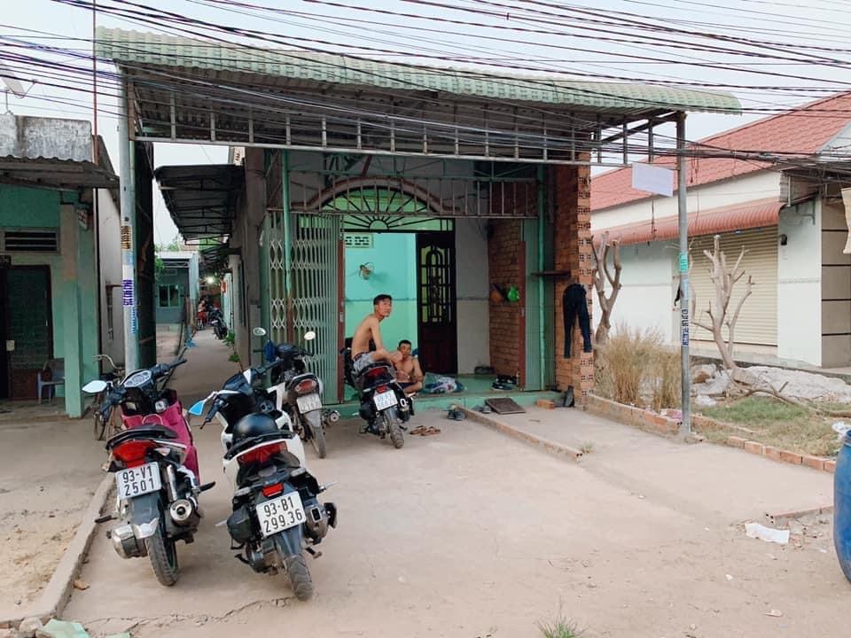 Bán đất ấp 3B Minh Hưng ( xác KCN3 đường bê tông chính ấp 3B,ccách Ql 13 đi vô 50m) giá 2ty050 dt 5.3x 44