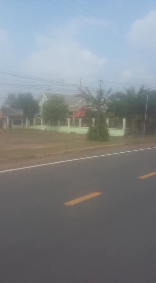 Đất đẹp như trong tranh, phẳng như tờ giấy.. Sở  huu diện tích rộng. Gần chờ Tân khai. Thích hợp cho mọi đoi tương. Đầu tư, ở, mở ntro, nha nghi…..