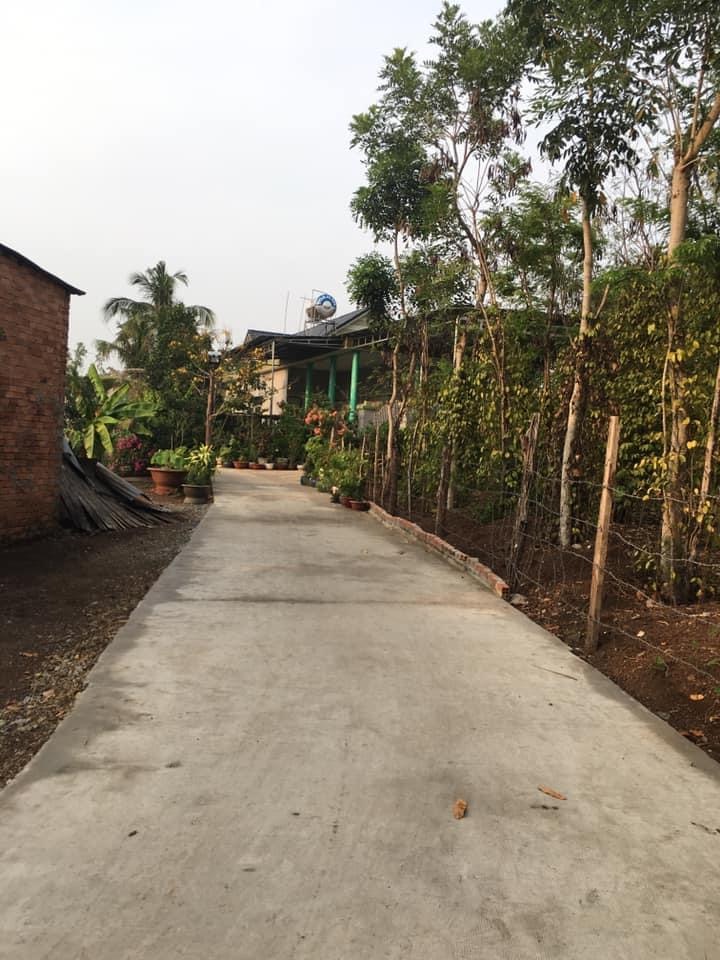Bán đất Bình Long giá 850tr dt 10*25*100tc