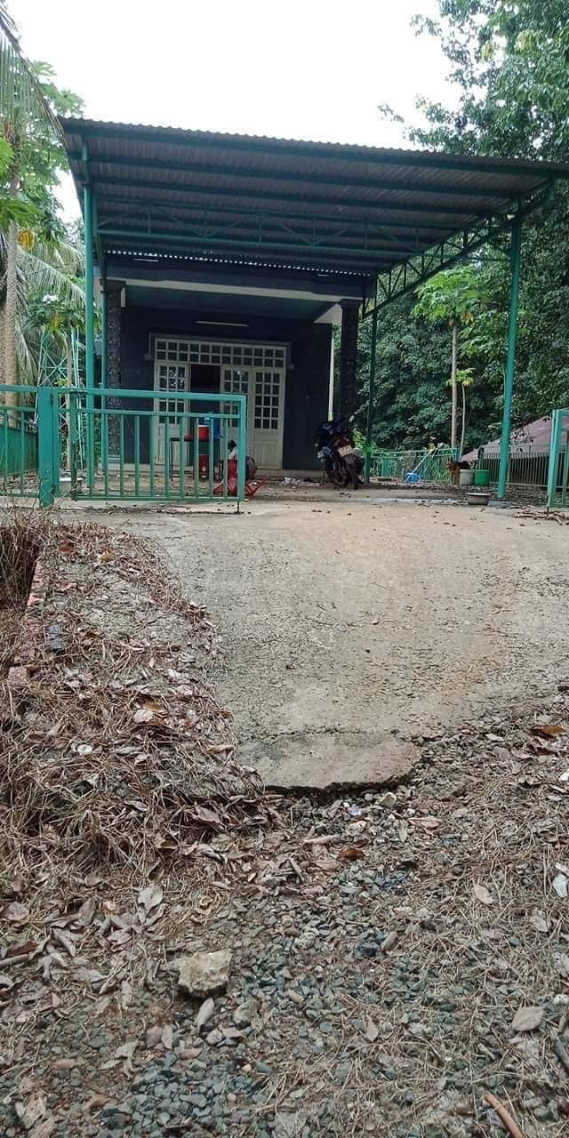 Bán 5,8ha cao su cách nhựa DT757 200m có sẵn nhà c4 giếng khoan đầy đủ