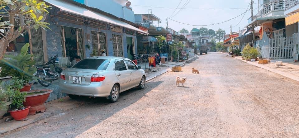 Cách chợ ,trường học 1-2-3 vài bước chân.cần bán gấp căn nhà hai mặt tiền bao đẹp