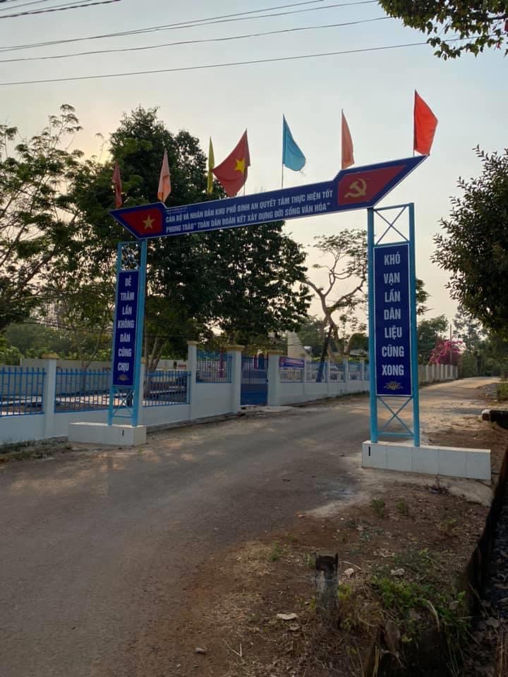 Bán đất Khu di tích lê van tám ,mt bê tông sát nhựa 10×25*50tc  giá 450tr