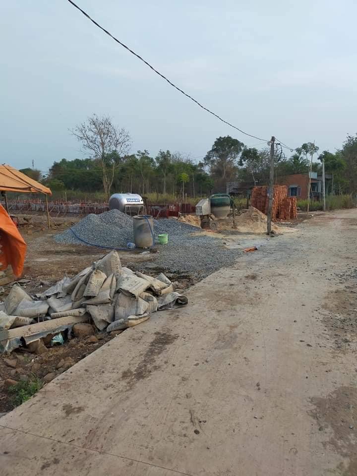 Bán đất đường Ngô Quyền dt 10x25x50tc