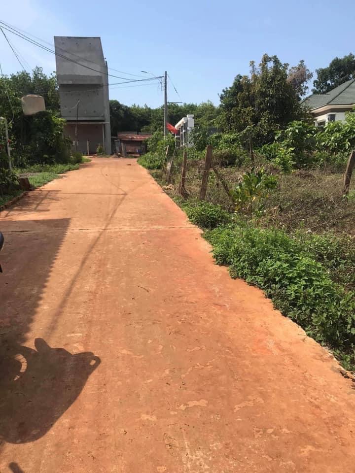 Bán 8*27*100tc đồi lam sơn bình long  giá 775tr
