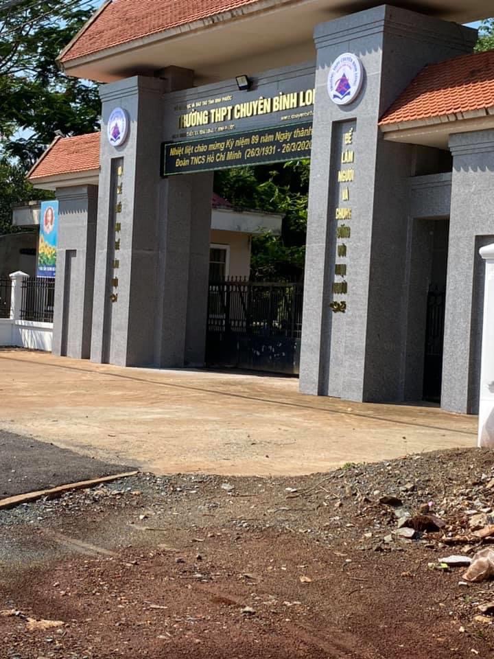 Mt bê tông sau phường hưng chiến 37×60  Gần 4 trường học ,gần khu dân cư hưng chiến ,cách đường nhựa chỉ 50m
