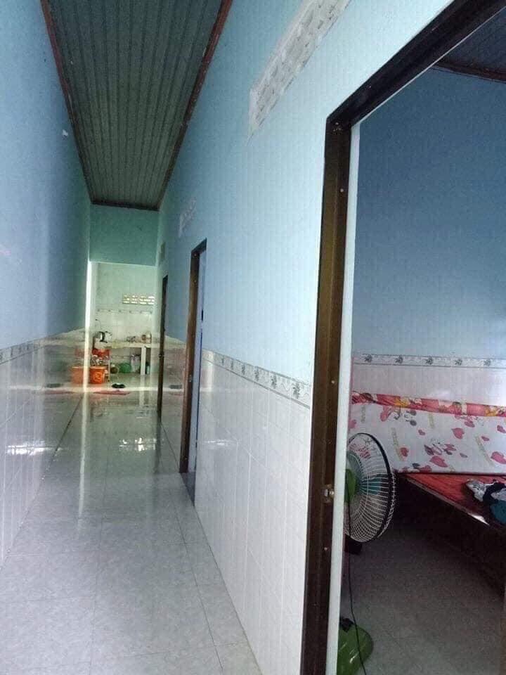 Bán đất bình Long ngày trường học lên Văn Tám giá 650tr dt 5×2-