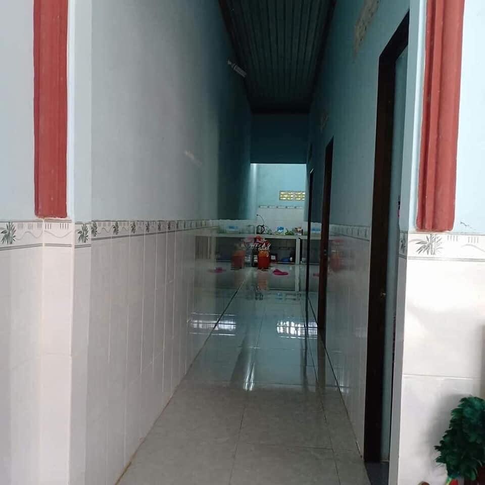 Bán đất Bình Long  ngày trường học Lê Văn Tám giá 650tr dt 5×21