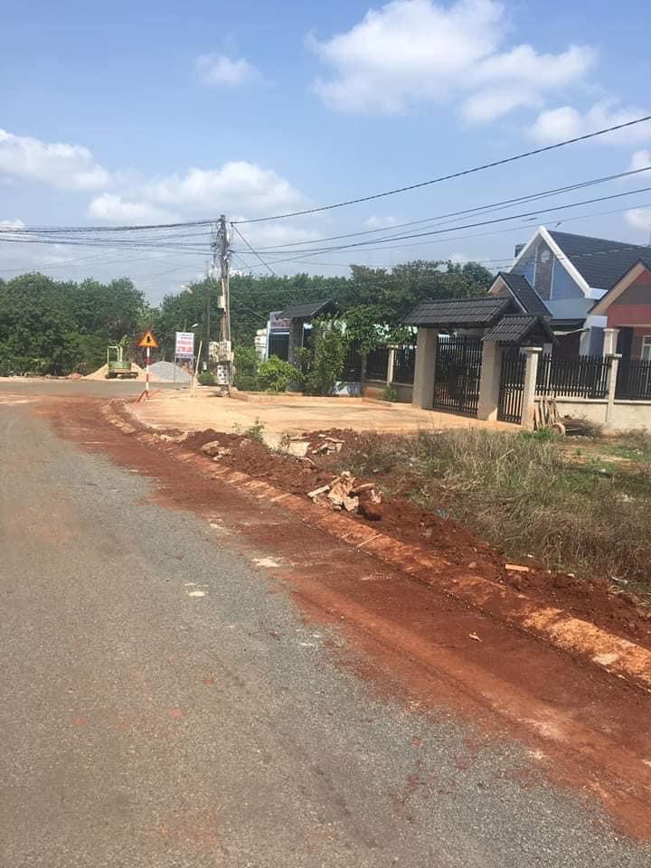 🏃đối diện luật sư lê thị lan.                                       🏃🏃các nhựa Lê Đại Hành 50m.                                        🏃🏃dt 9,4x16x100tc giá ngộp thở 850tr