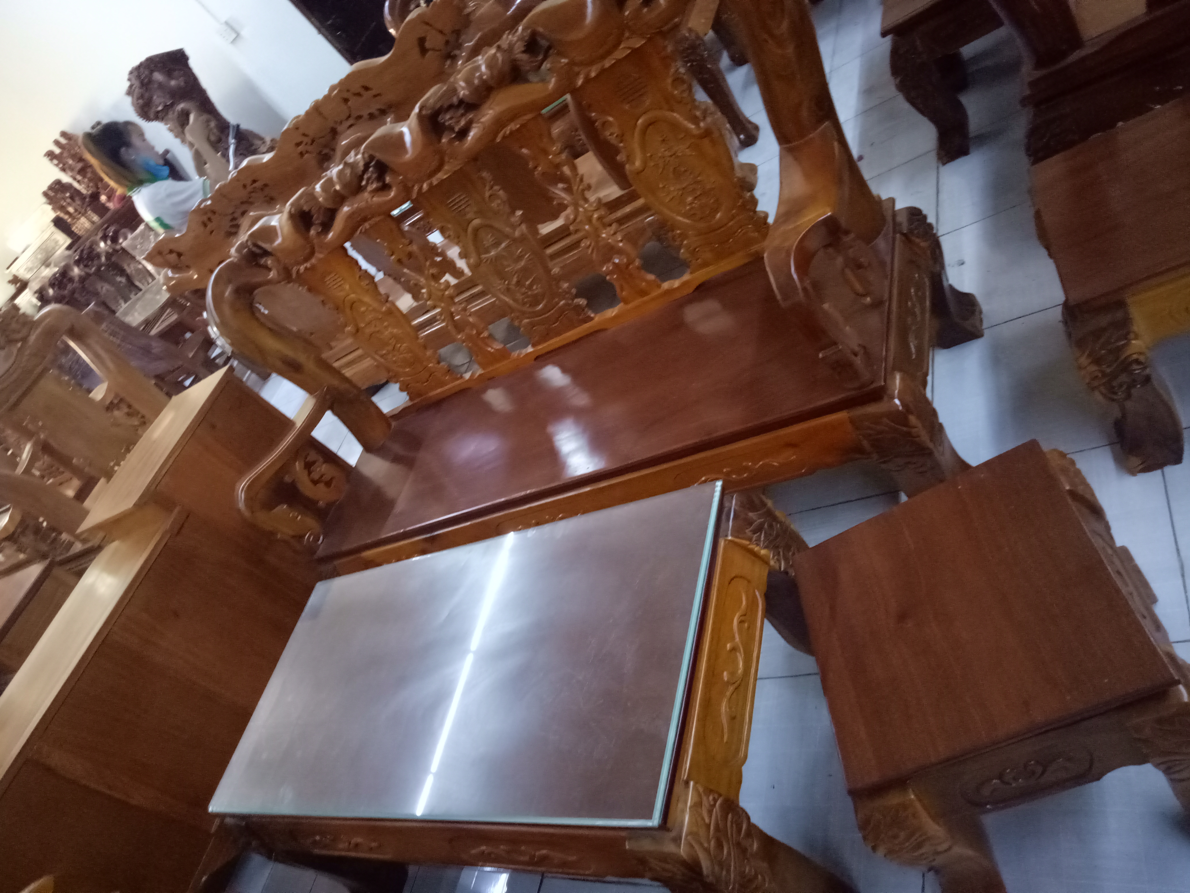 Bộ bàn ghế gỗ tràm chiện12 6món giá 11triệu