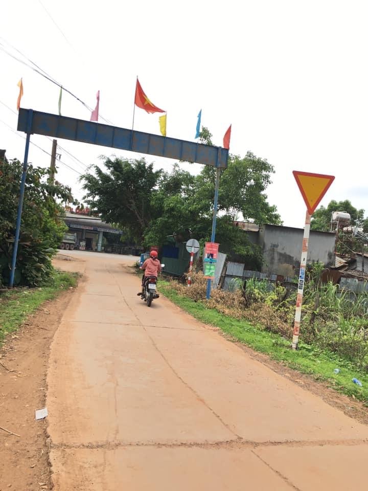 Bán đất Bình Long ngay Trung Tâm giá 350tr dt 5×38