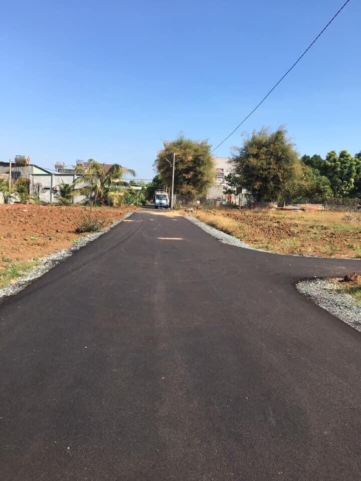 Bán đất Bình Long ngày Trung Tâm Bình Long giá 750tr dt 9×16
