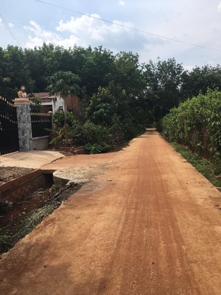 Bán đất bình Long Ngay cay xăng Quỳnh Trung vào giá 1ty3 dt 10×31
