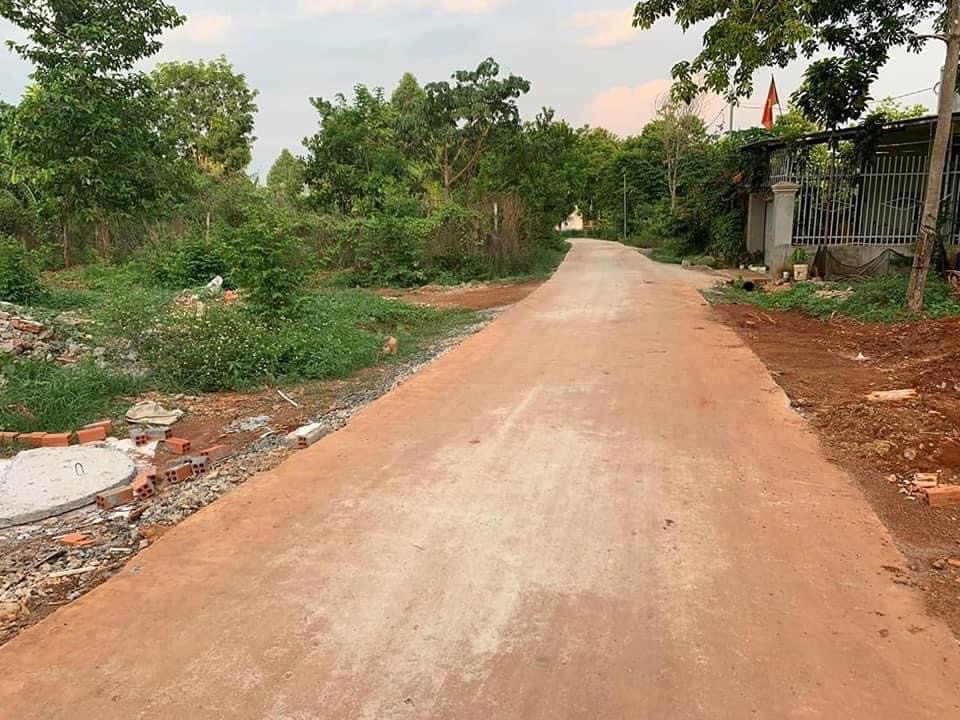 Bán đất Hình Long ngay nhựa Lê Văn Tám giá 90tr/m dt 26×11