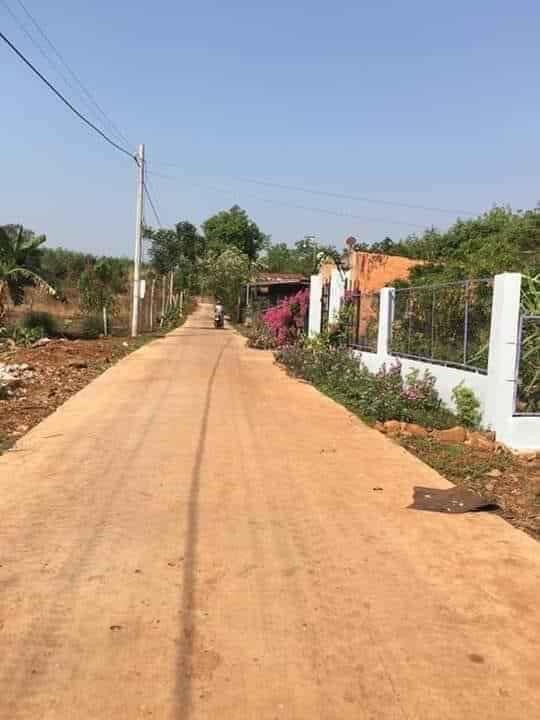 Bán đất bình Long mũi tầu Sân Bay giá 385tr dt. 6×22