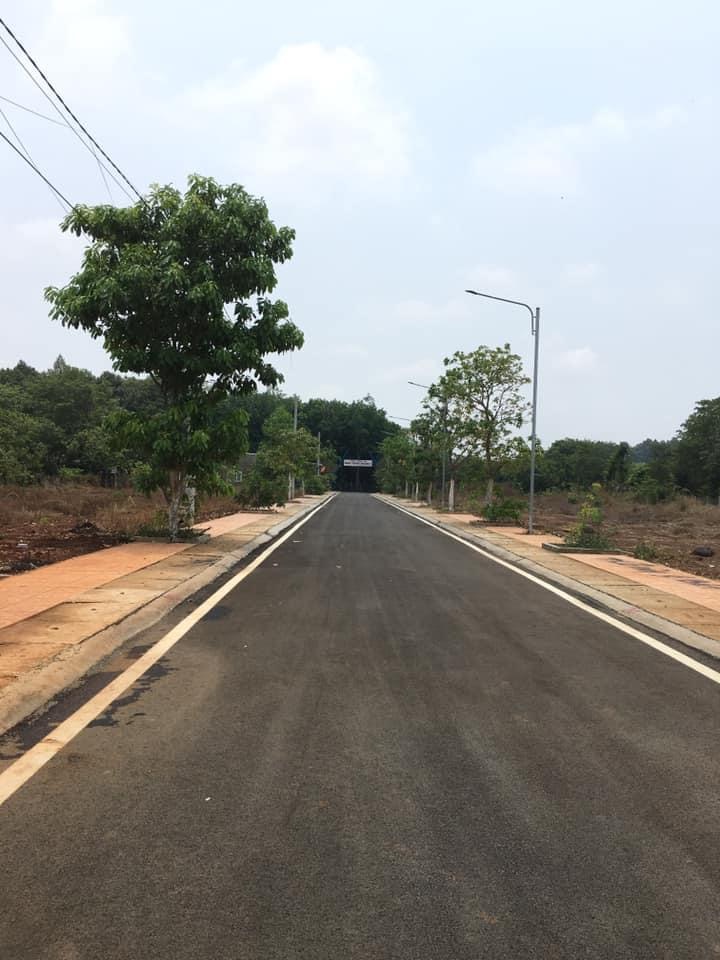 Bán đất bình Long ngày phúc Tuyên Khang giá 400tr dt 5×25 50tc