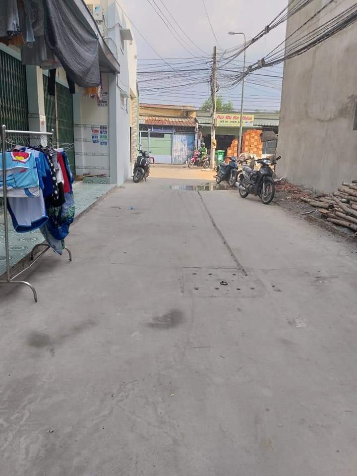 Bán đất bình chuẩn giá  950tr dt 4×10.5