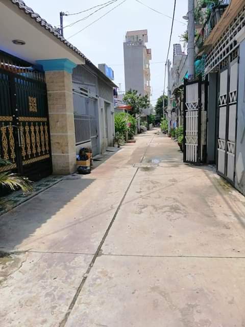Bán đất phường Thạnh Lộc quận 12-tp HCM giá 2tỷ370tr dt 4×12