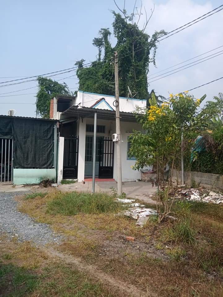 Bán nhà ấp thượng xã tân thông giá 400tr dt 5×8