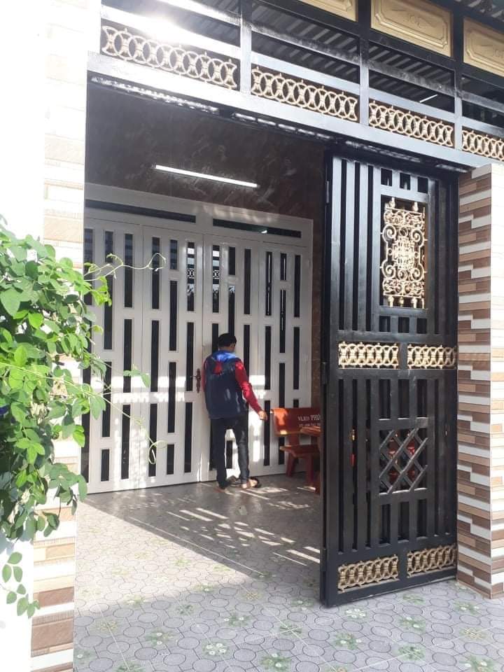 Bán nhà xã tân thông hội giá 1tỷ5 dt 4×15