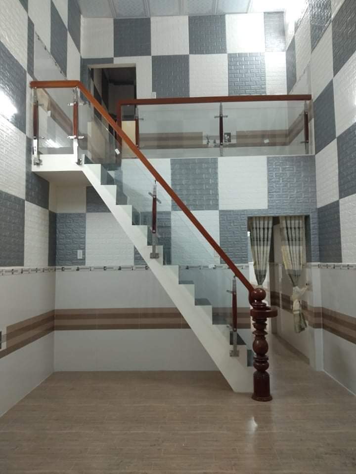 Bán nhà xã tân thông hội giá 1tỷ5 dt 4×15