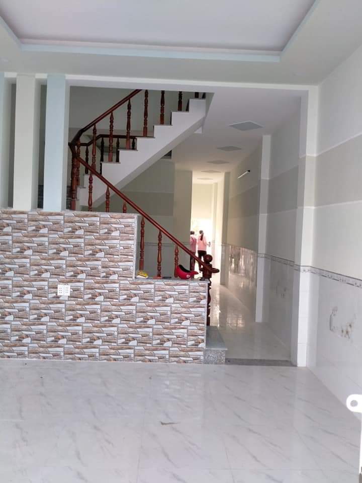 Bán nhà ấp trung xã tân thông hội giá 2tỷ dt 4×35