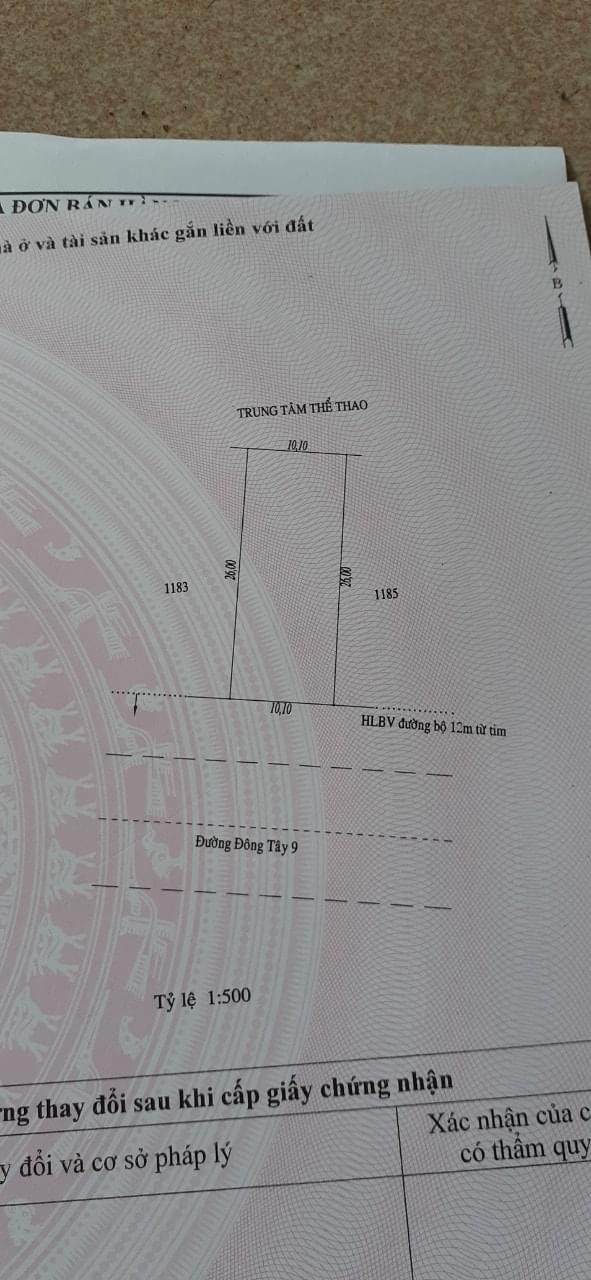 10×26,2=262m thổ cư, cách đường 52 tthc huyện 50 m, sau đất là trung tâm thể thao huyện Giâ 1150tr