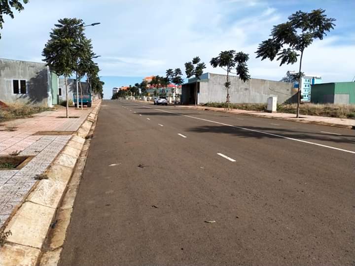 Bán đất  long phước phước long giá 1tỷ500 dt 6×20full tc