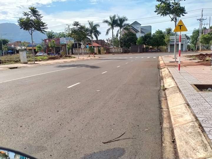Bán đất  long phước phước long giá 1tỷ500 dt 6×20full tc