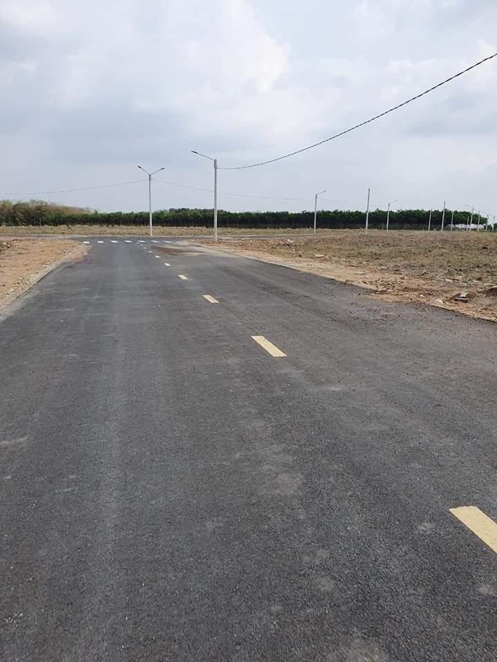Bán đất minh thắng chơn thành giá 950tr dt 18×60×100m2 tc