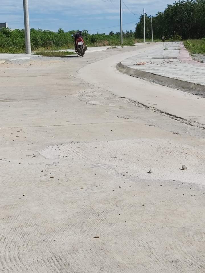 Bán đất becamex bp giá 420tr/nền dt 5×50×100m2 tc
