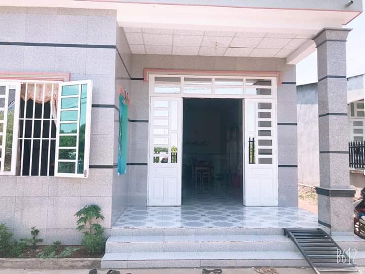 Bán nhà phường tân xuân-tp đồng xoài giá 1ty900tr dt 10×45 100m tc