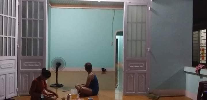 Bán nhà  Minh Hưng giá 1ty350 dt 10x50x100tc