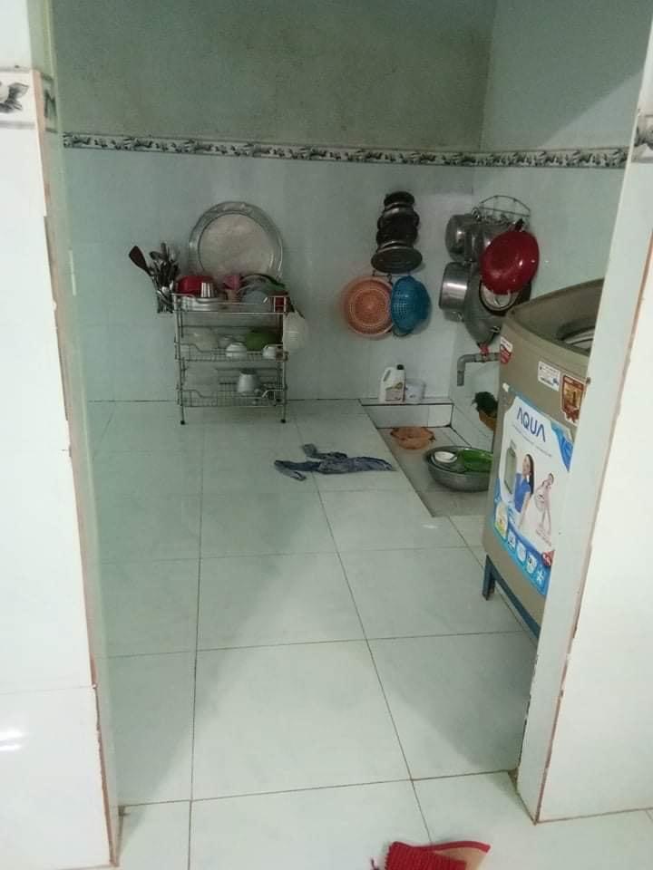 Cần bán căn nhà DT 6*30*100tc Cách tthc huyện bù đốp chưa đến 700m.  Giá 600tr