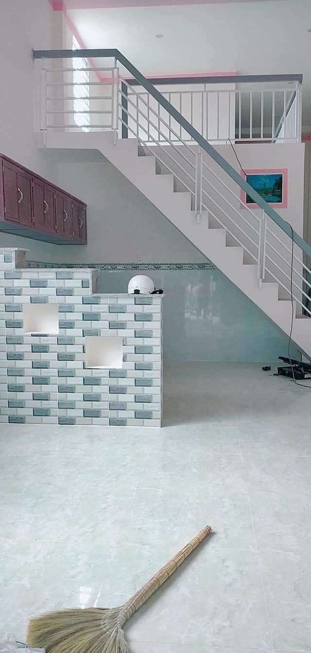 Bán nhà mới xây giá mềm 720tr thuộc Thanh Phú