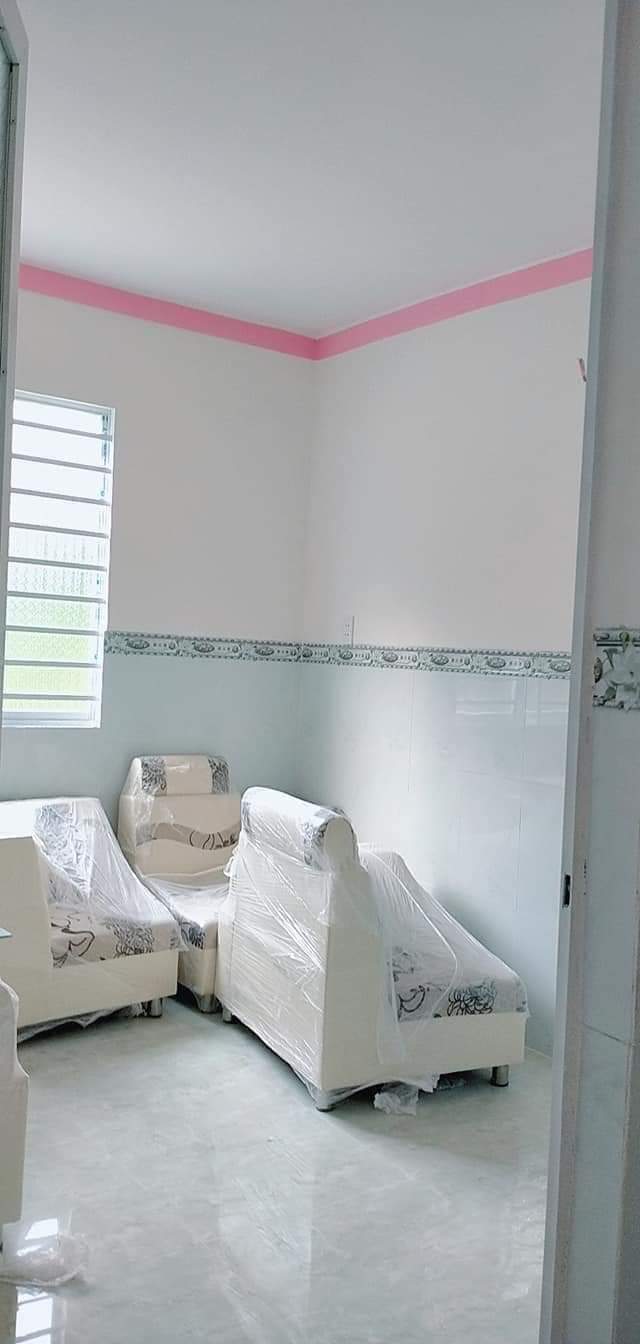 Nhà đẹp ra trung tâm thị xã Bình Long 5p giá mềm 720tr