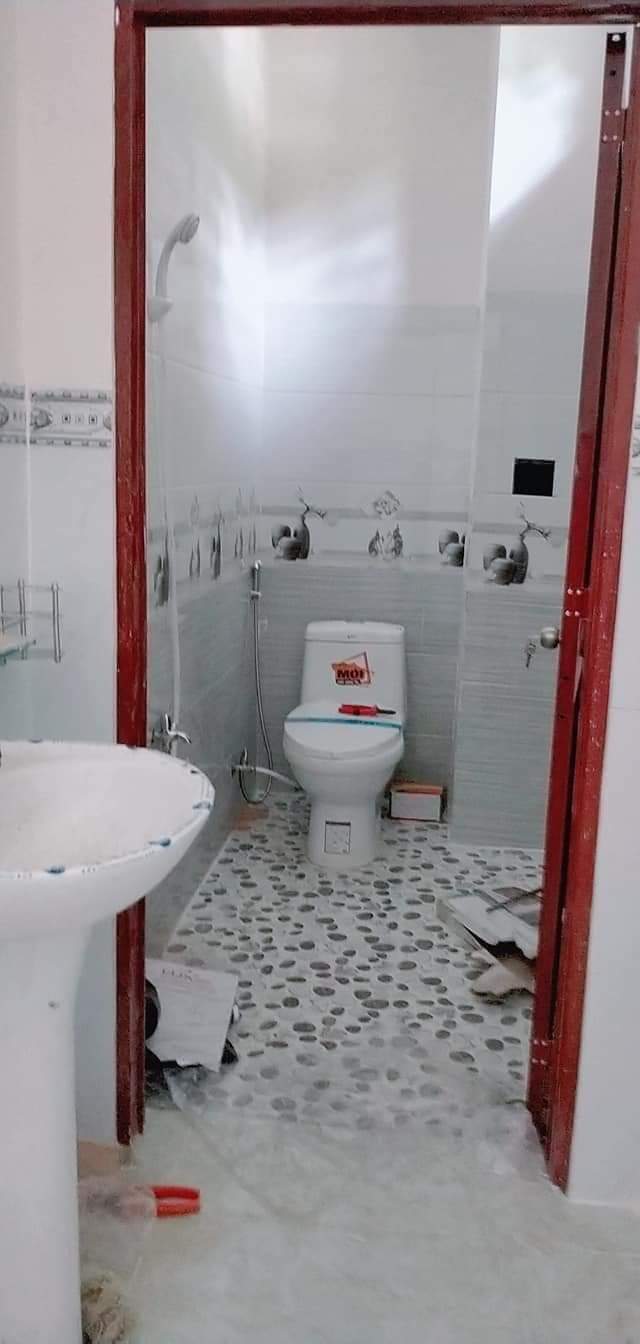Nhà đẹp ra trung tâm thị xã Bình Long 5p giá mềm 720tr