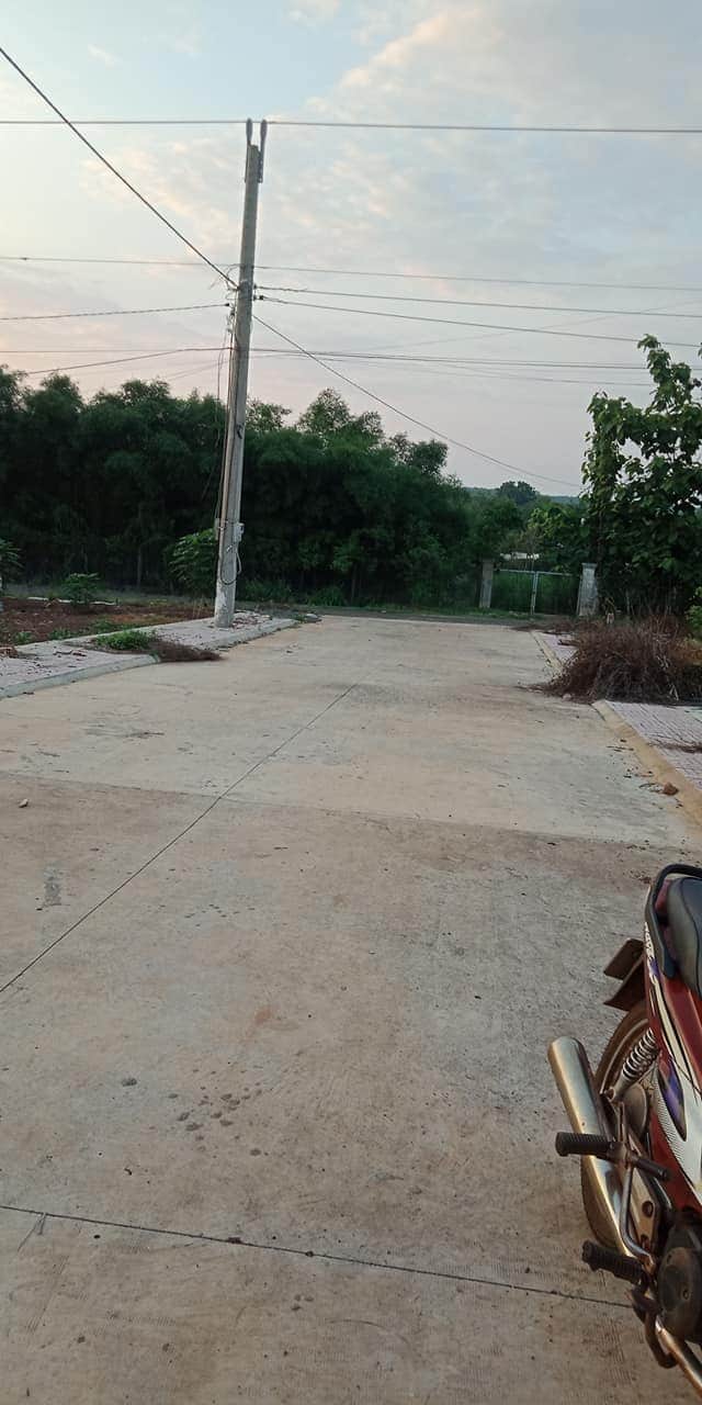 Bán đất an lộc tx bình long giá  380tr dt 5×28×50tc