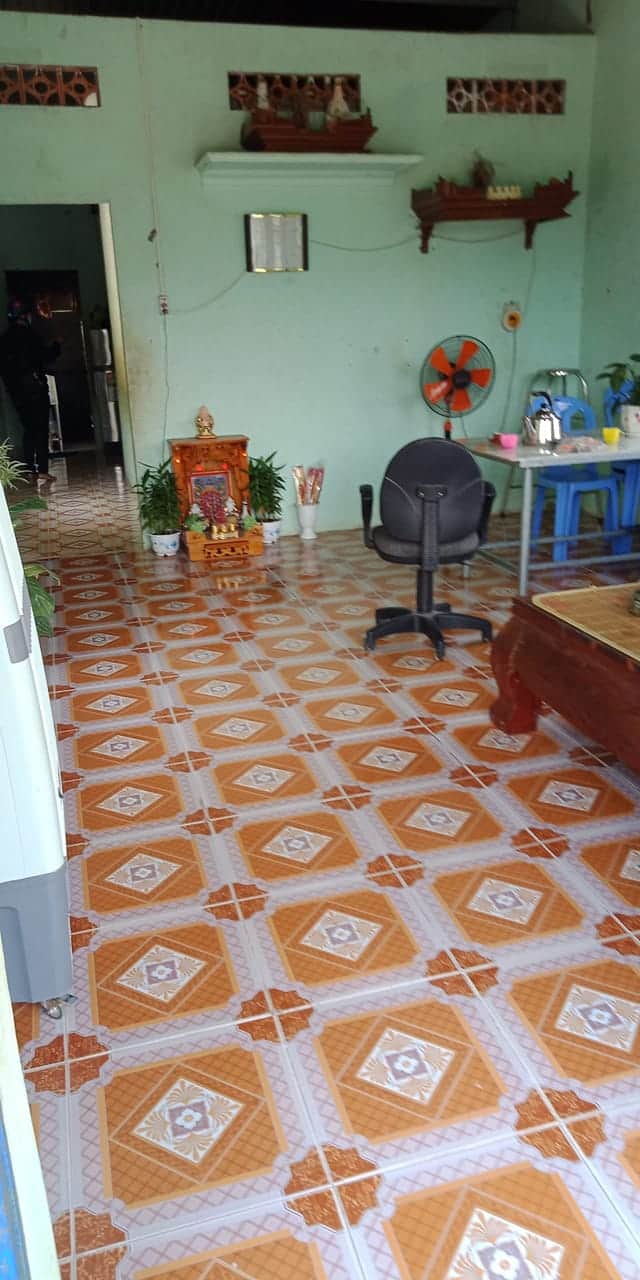 căn nhà thị trấn tân khai Cách ql13 700mDt 6 x 33 x 50tc giá 600tr