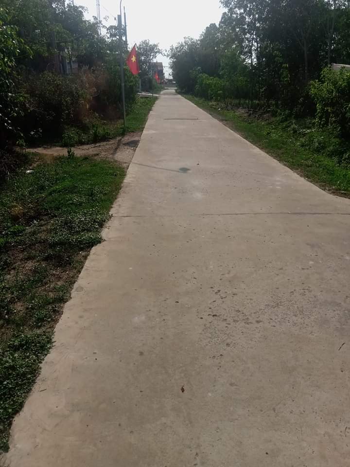 Bán đất tân khai hớn quản giá 870tr dt 10×50×50tc