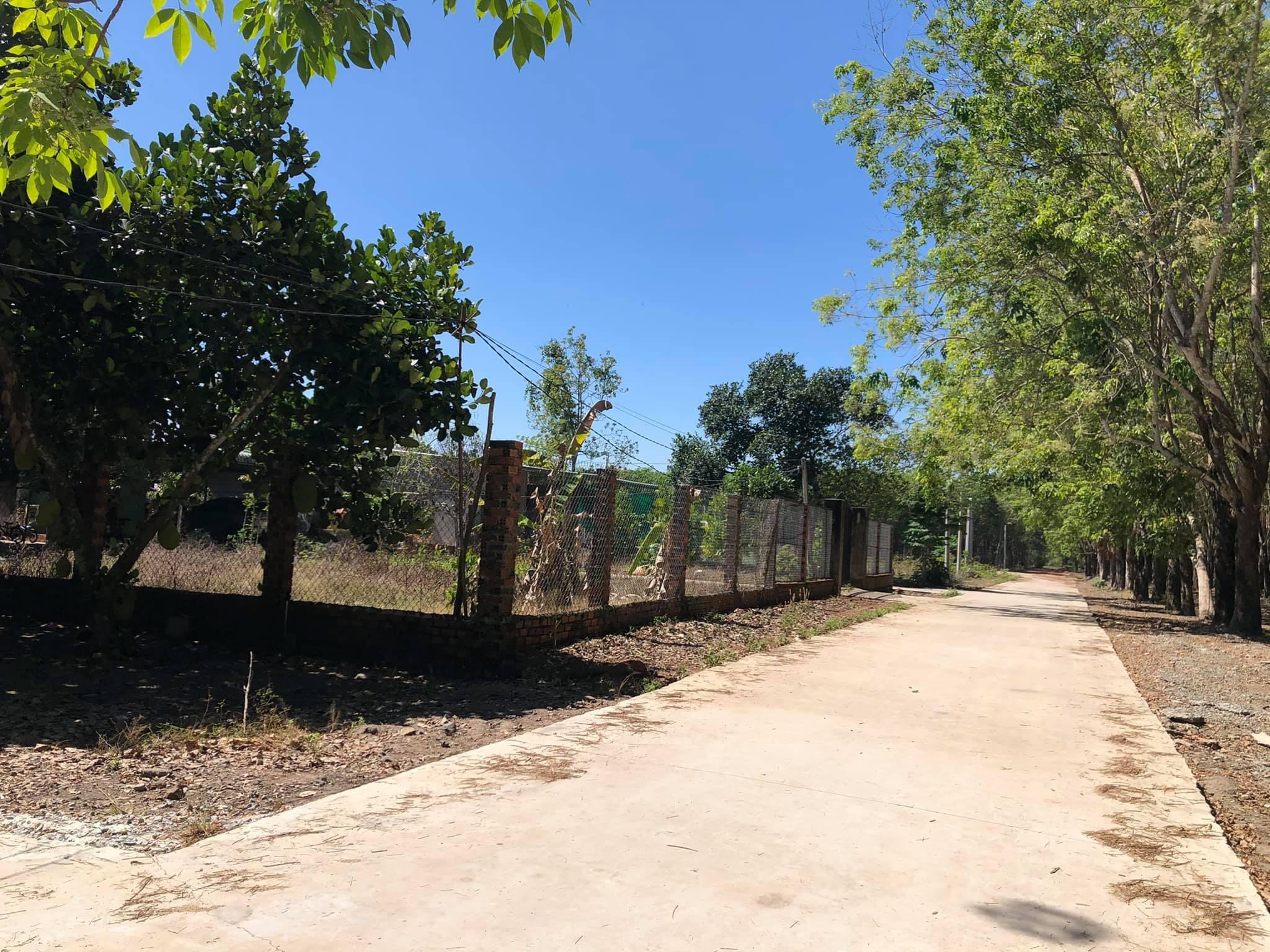 Bán đất Minh Hưng giá 660tr dt 250m2