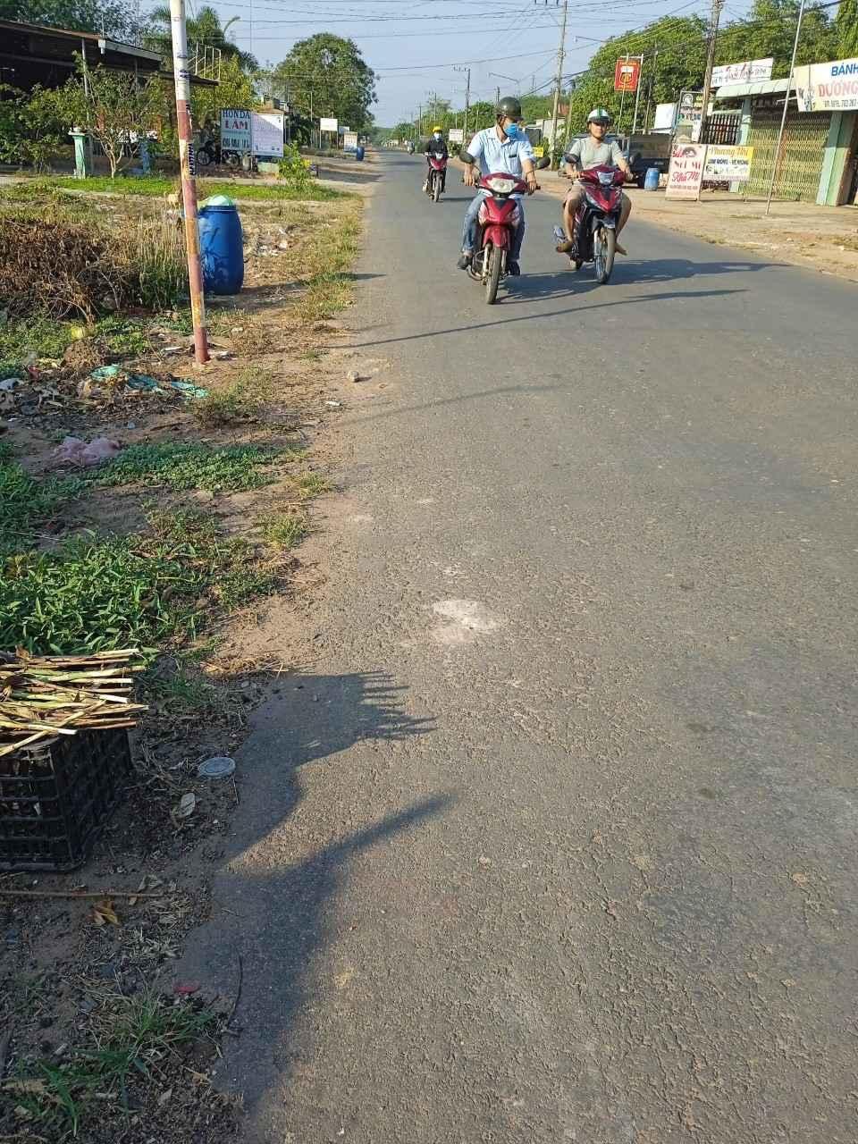 Bán đất xã Đồng Nơ giá 3tỷ dt 10*50